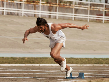 Will Dhoni, Saina, Bhutia feature in video for Bhaag Milkha Bhaag?